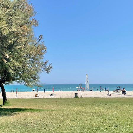 Punto Di Osservazione Lido di Fermo Extérieur photo